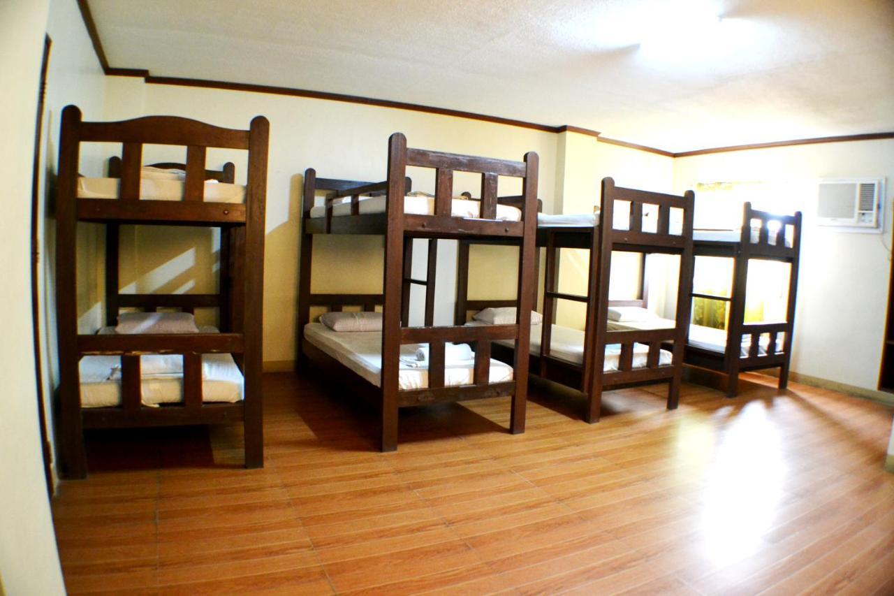 Отель Rufina'S Leisure Center Tagum Экстерьер фото