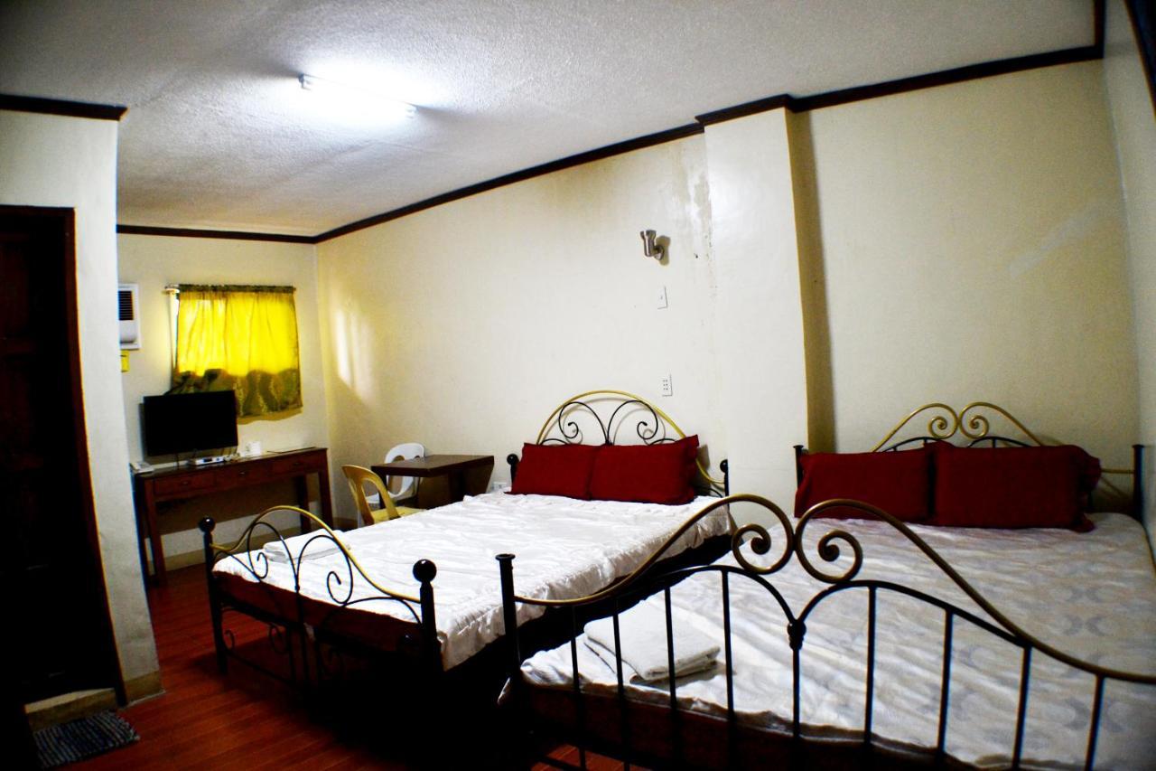 Отель Rufina'S Leisure Center Tagum Экстерьер фото