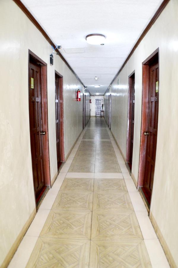 Отель Rufina'S Leisure Center Tagum Экстерьер фото