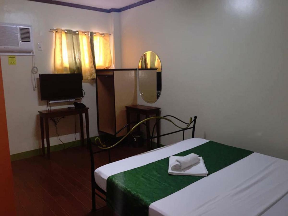 Отель Rufina'S Leisure Center Tagum Экстерьер фото